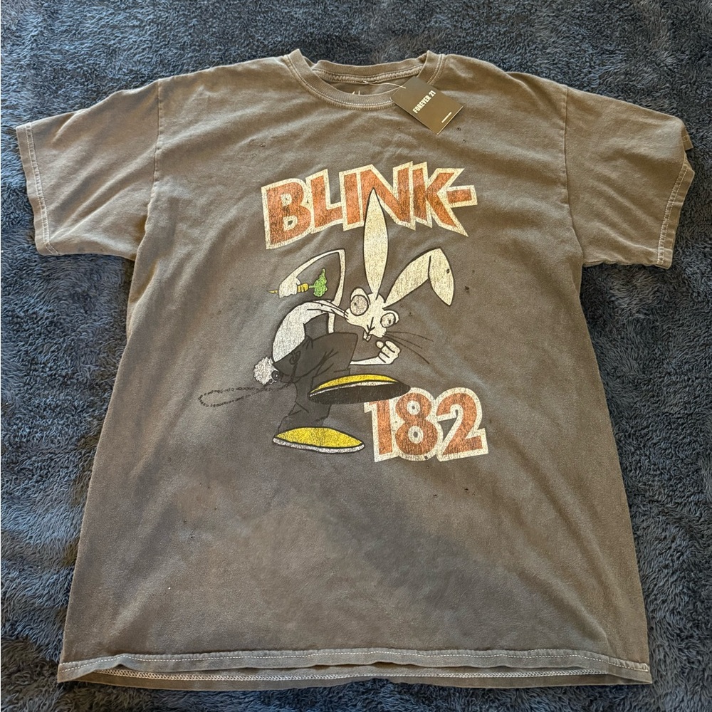 Blink 182 NWT distressed graphic size M/L